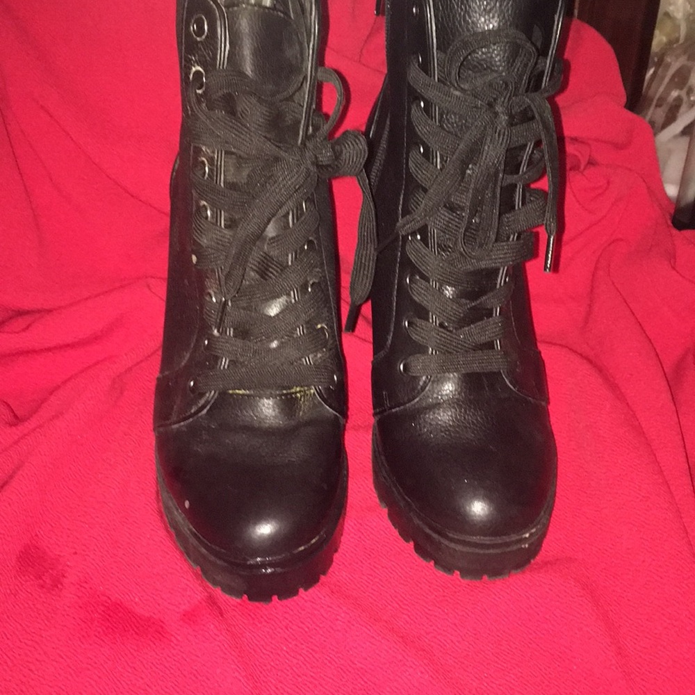 Steve Madden boots